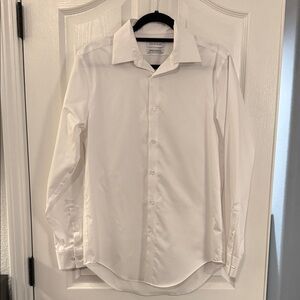 Men's Calvin Klein white dress shirt.